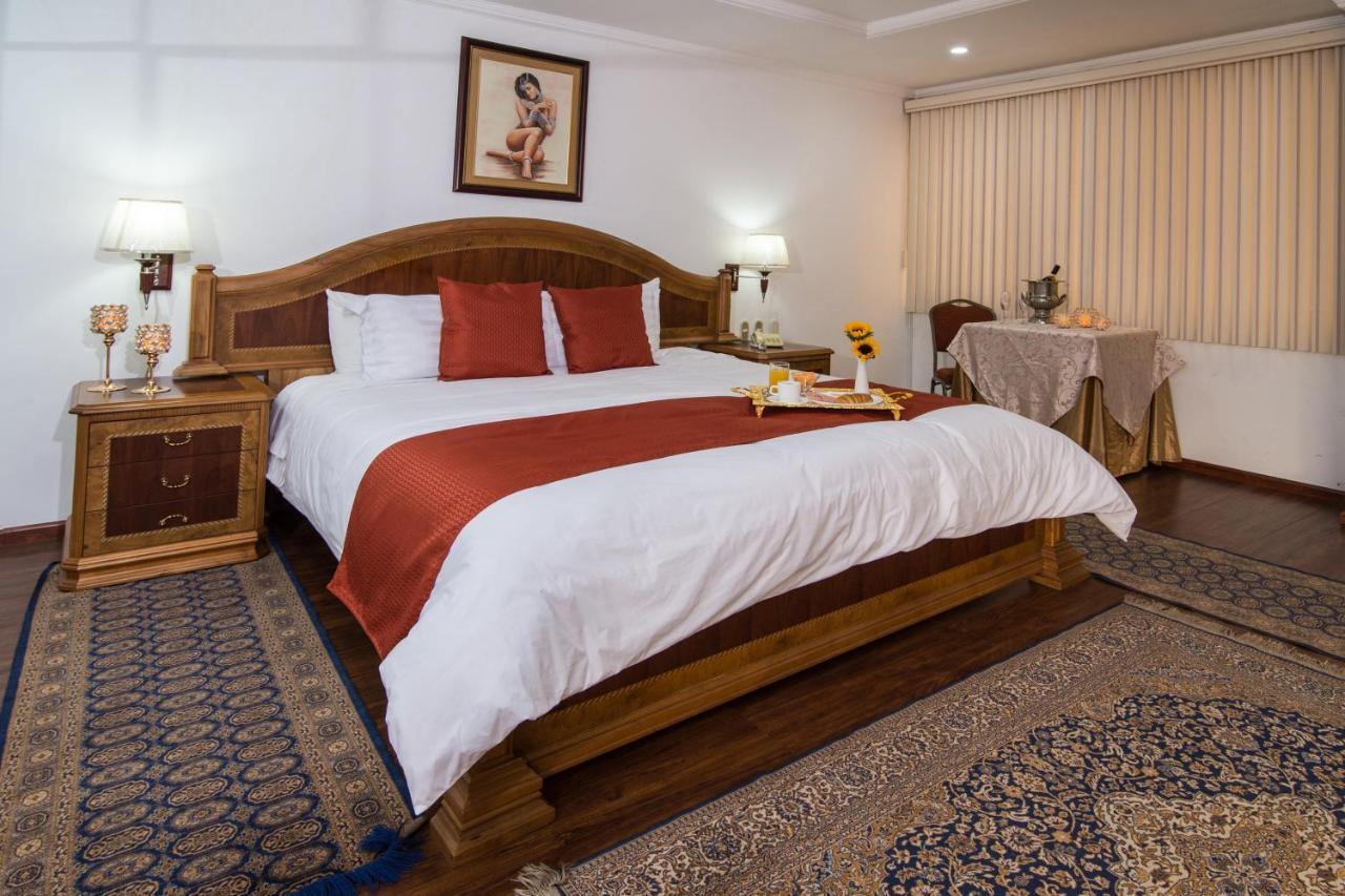 Hotel Cordero Cuenca Buitenkant foto